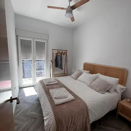 Luxury New 6 Pax Downtown.
