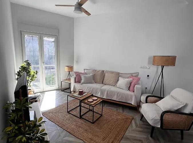 アパート Luxury New 6 Pax Apart Downtown.