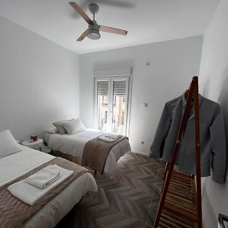 Apartment Luxury New 6 Pax Apart Downtown. *