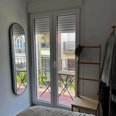 Luxury New 6 Pax Apart Downtown. * Cordova