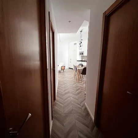 Luxury New 6 Pax Apart Downtown. Lägenhet Córdoba